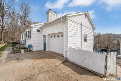 82 Twining Avenue, Waterbury, CT 06705 - Photo 4