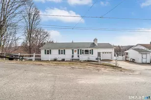 82 Twining Ave, Waterbury, CT 06705 - Photo 2