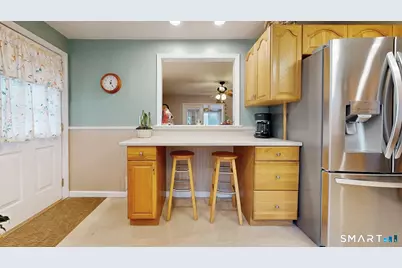 22 Hollywood Avenue, Milford, CT 06460 - Photo 6