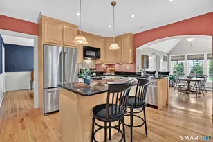 219 Auburn Rd, West Hartford, CT 06119 - Photo 6
