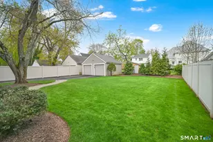 219 Auburn Rd, West Hartford, CT 06119 - Photo 32