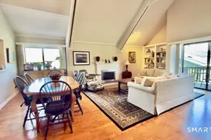 252 Agawam Dr, Stratford, CT 06614 - Photo 2