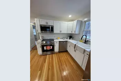 24 North Avenue, North Haven, CT 06473 - Photo 4