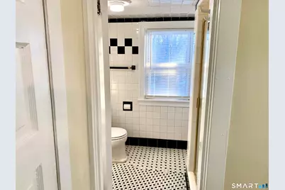 52 Goffe Terrace, New Haven, CT 06511 - Photo 6