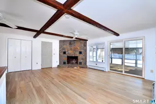 18 Play Rd, Enfield, CT 06082 - Photo 2