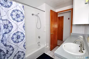 18 Play Rd, Enfield, CT 06082 - Photo 14