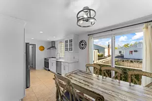 88 Dean St, Stamford, CT 06902 - Photo 10