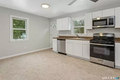 85 Burwood Avenue #Back, Stamford, CT 06902 - Photo 6