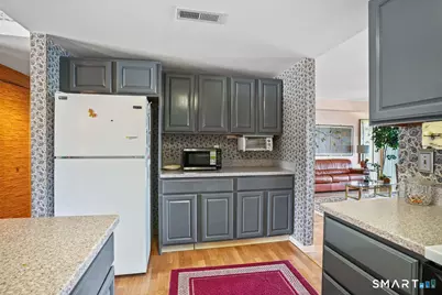 722 Popes Island Road #722, Milford, CT 06461 - Photo 18