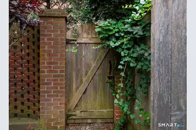 100 South Avenue, New Canaan, CT 06840 - Photo 22