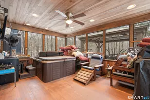 57 Mistywood Ln, Naugatuck, CT 06770 - Photo 10