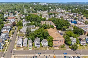 327 Center St, West Haven, CT 06516 - Photo 2