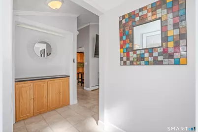 200 Mohegan Drive, West Hartford, CT 06117 - Photo 8