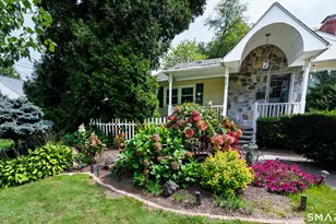 200 Mohegan Dr, West Hartford, CT 06117 - Photo 4