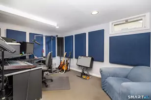 31 Ox Yoke Dr, Wethersfield, CT 06109 - Photo 28