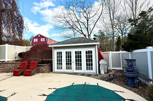 8 Whispering Pines Dr, Wallingford, CT 06492 - Photo 26