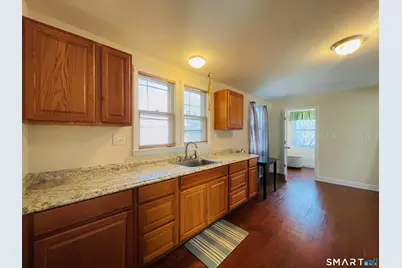 194 Washington Avenue, Torrington, CT 06790 - Photo 6