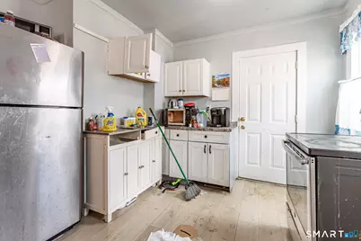 173 Benton Street, Hartford, CT 06114 - Photo 20