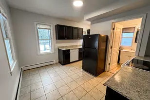 8 Locust St, New Britain, CT 06051 - Photo 10