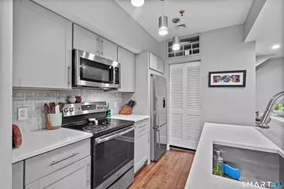 126 Washington Street #APT 304, Norwalk, CT 06854 - Photo 4