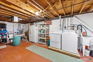 24 Granada Rd, Waterbury, CT 06704 - Photo 20