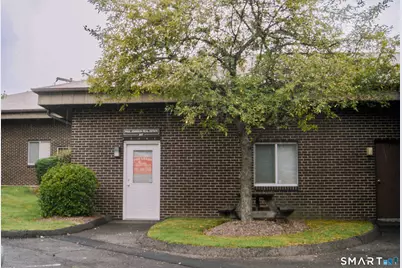 375 Morgan Lane #207, West Haven, CT 06516 - Photo 2