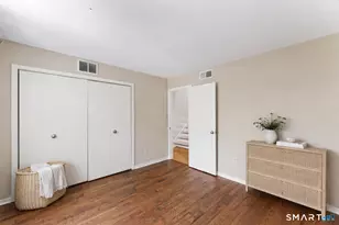 101 Grove St, Stamford, CT 06901 - Photo 14