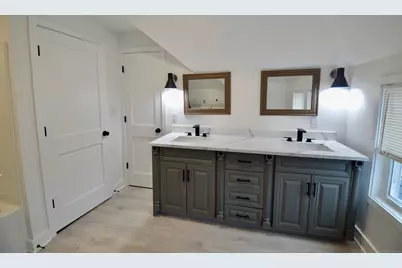 21 Nichols Street, Ansonia, CT 06401 - Photo 16