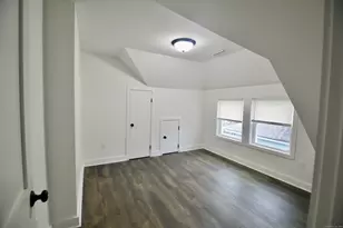 21 Nichols St, Ansonia, CT 06401 - Photo 18