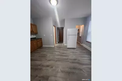 31 Whitmore Street, Hartford, CT 06114 - Photo 4