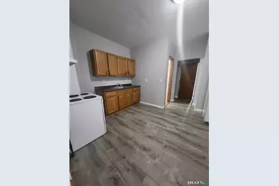 31 Whitmore Street, Hartford, CT 06114 - Photo 1