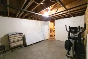 40 Grove St, Manchester, CT 06042 - Photo 10