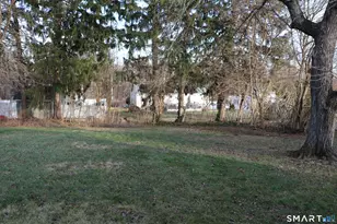 69 Rentell Rd, Hamden, CT 06514 - Photo 28