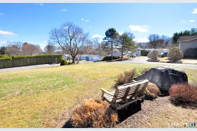 16 Tuscarora Place, Bristol, CT 06010 - Photo 40