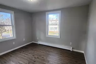 7 Walnut St, Middletown, CT 06457 - Photo 8