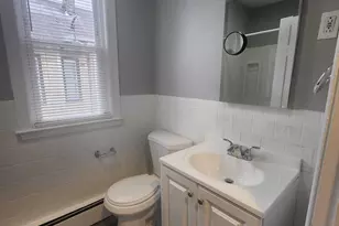 22-24 Brown St, Hartford, CT 06114 - Photo 8