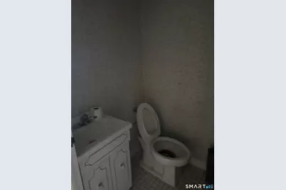 4637 Main Street #4, Bridgeport, CT 06606 - Photo 6