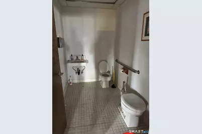 4637 Main Street #4, Bridgeport, CT 06606 - Photo 8