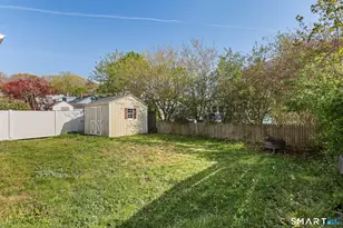 3 E Wood St, Waterford, CT 06385 - Photo 6