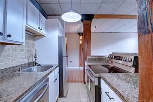 222 Williams St E, Glastonbury, CT 06033 - Photo 12