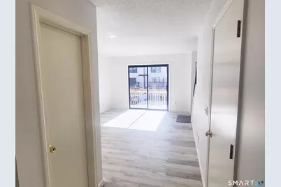 15 Crest Street #C15, West Haven, CT 06516 - Photo 4