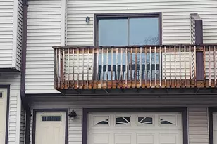 15 Crest St, West Haven, CT 06516 - Photo 2