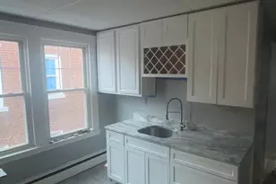 22 Wilcox St, New Britain, CT 06051 - Photo 4