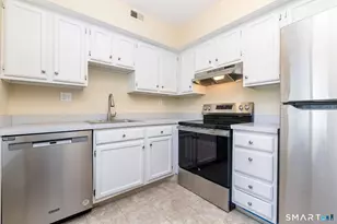 83 Candlewood Dr, South Windsor, CT 06074 - Photo 2