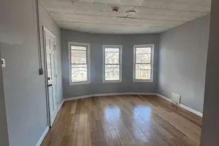 52-54 Ives Ct, Bridgeport, CT 06606 - Photo 2