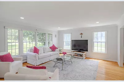 20 Laura Drive, Danbury, CT 06811 - Photo 14