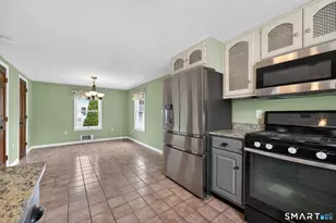 8 High St, Wallingford, CT 06492 - Photo 6