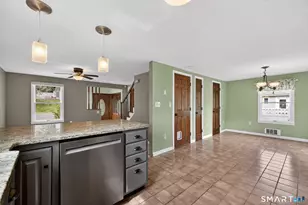 8 High St, Wallingford, CT 06492 - Photo 4