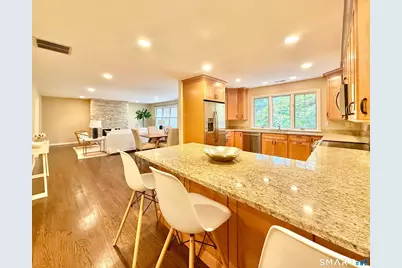 73 Bank Street, New Canaan, CT 06840 - Photo 10
