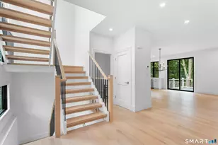 35 Oronoque Hills Rd, Stratford, CT 06614 - Photo 10